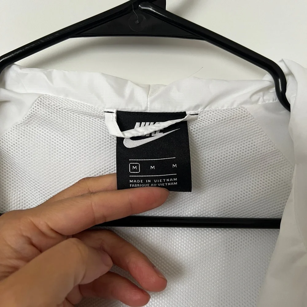 Nike Two-Tone Windbreaker Jacket - Picture 4 of 8